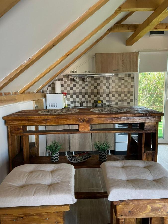 Apartmani Marija Zemun Zemun Polje Exterior photo