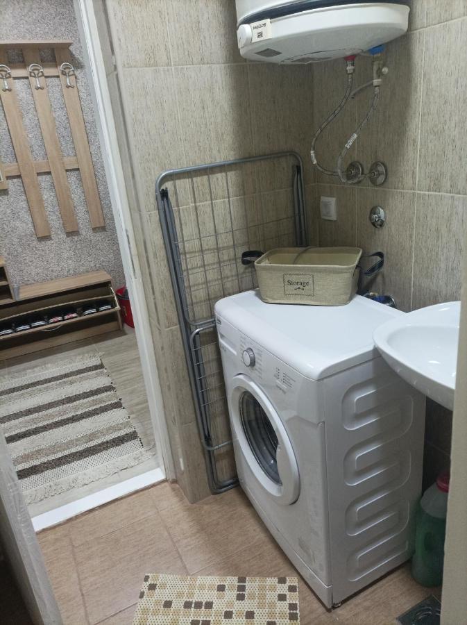 Apartmani Marija Zemun Zemun Polje Exterior photo