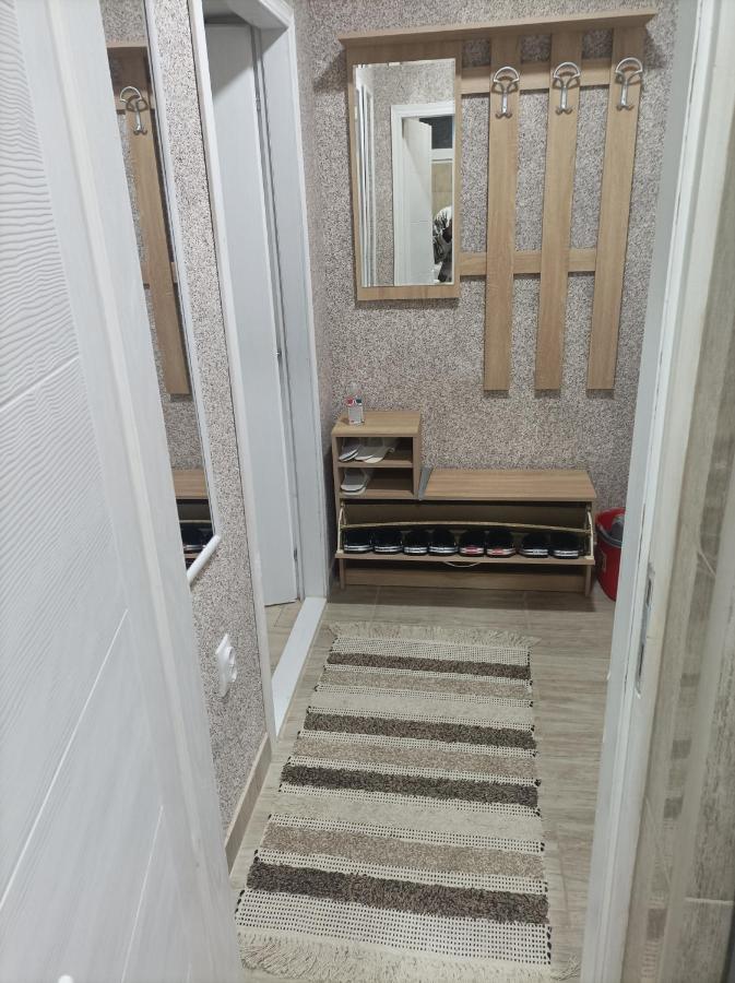 Apartmani Marija Zemun Zemun Polje Exterior photo